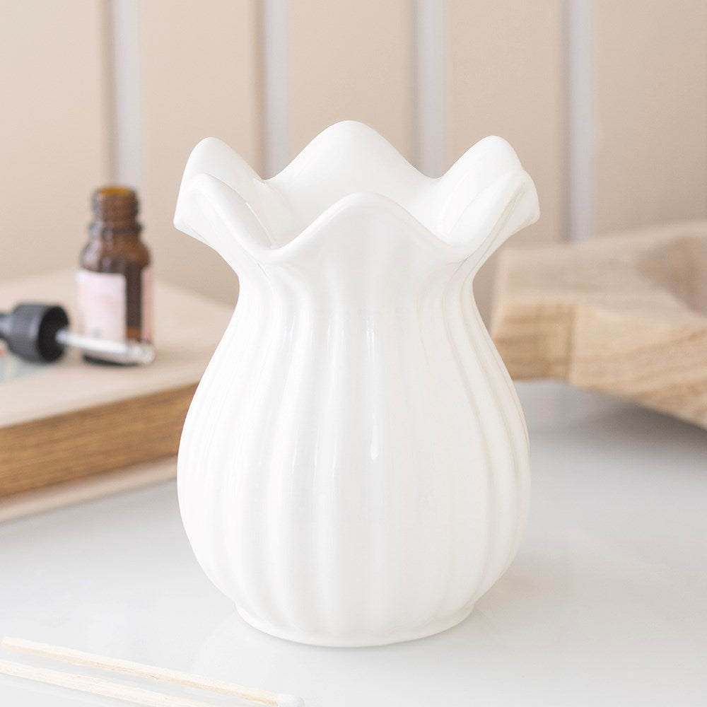 White ceramic pleated flare oil burner