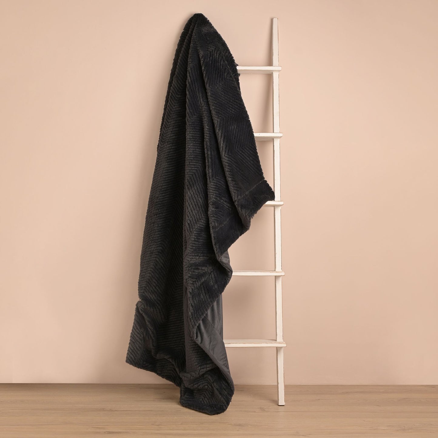 Graphite Dark Grey Throw