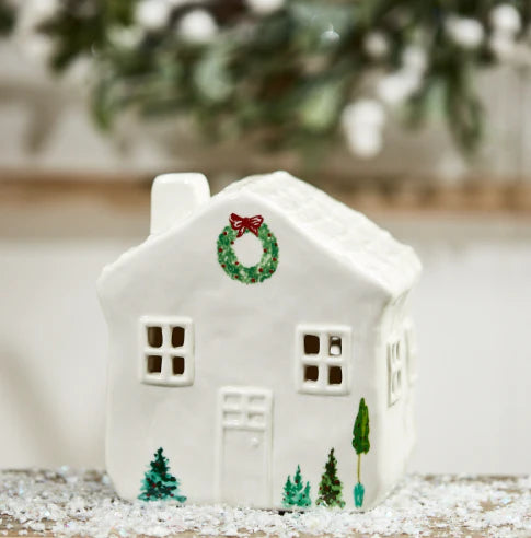 CHRISTMAS WHITE MEDIUM CERAMIC LED HOUSE WITH WREATH 