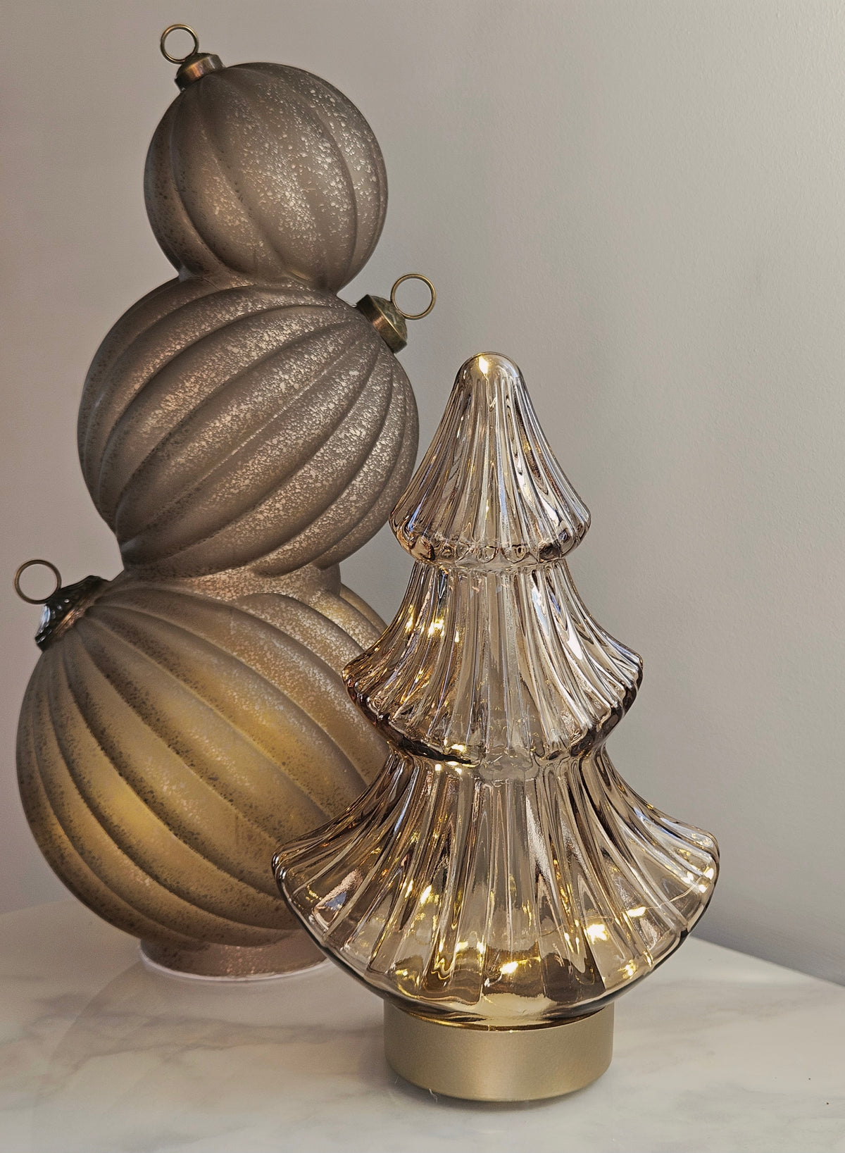 Champagne Gold Glass Christmas Tree LED Lamp – Festive Decoration
