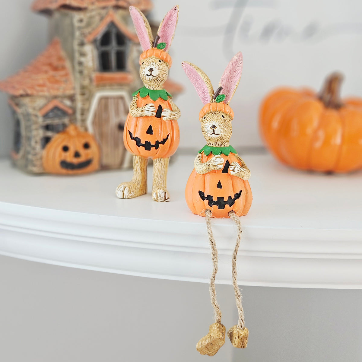 Jasper Rabbit pumpkin shelf sitter Halloween decoration 4.5cm