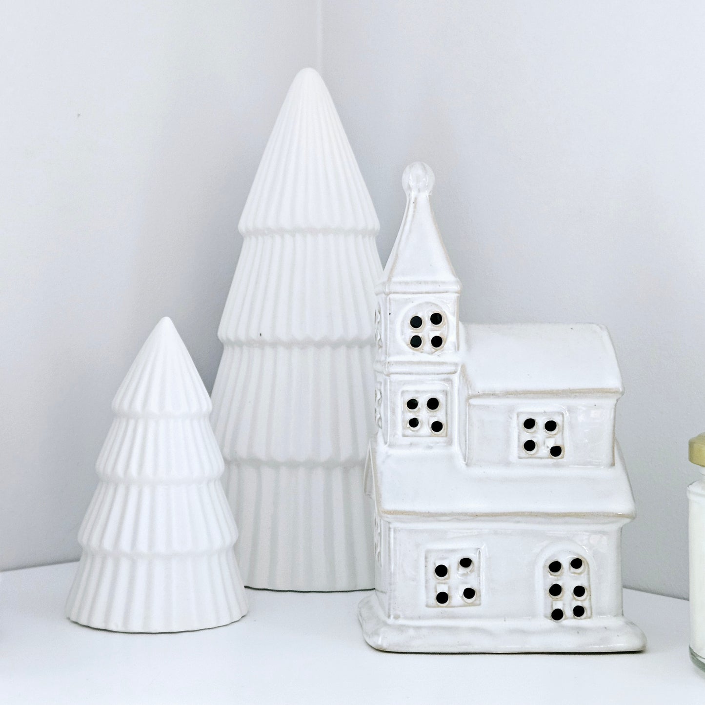 White matt Christmas Tree ornament 12cm