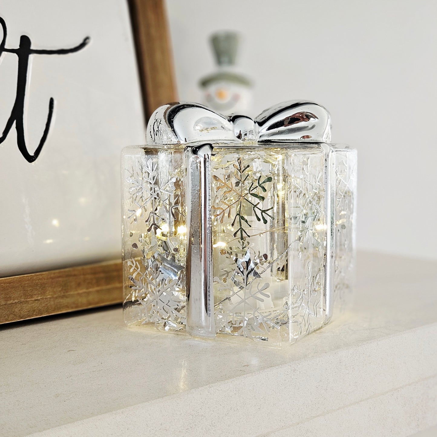 Light Up Glass Present With Snowflakes