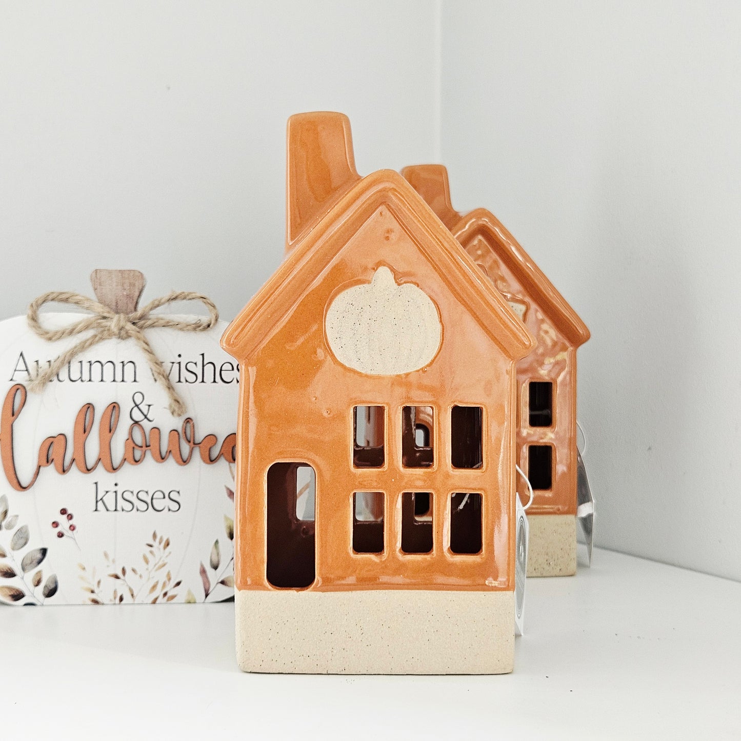 Orange Led Light-Up House Mix 2