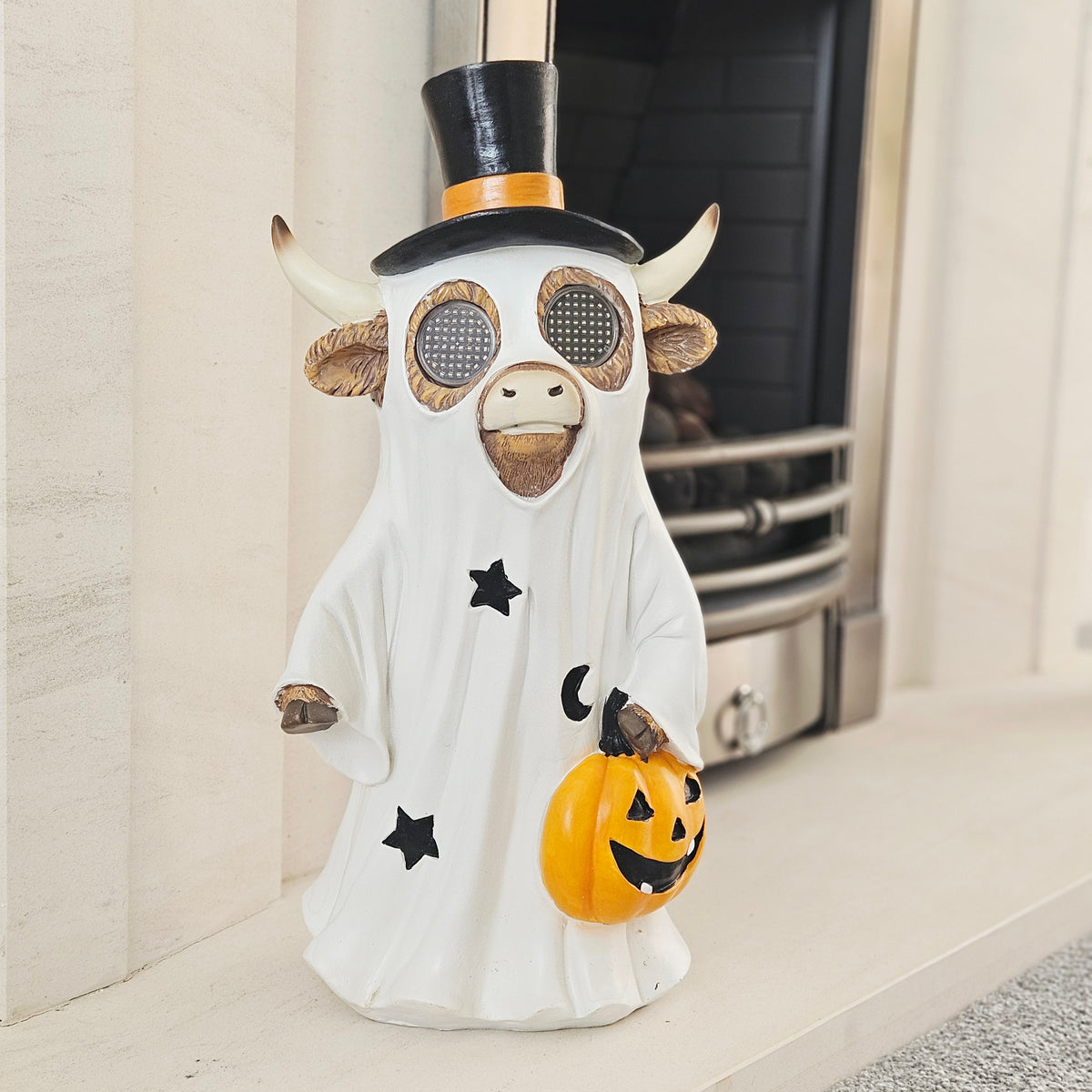 44cm LED Highland cow Halloween decoration with moving eyes