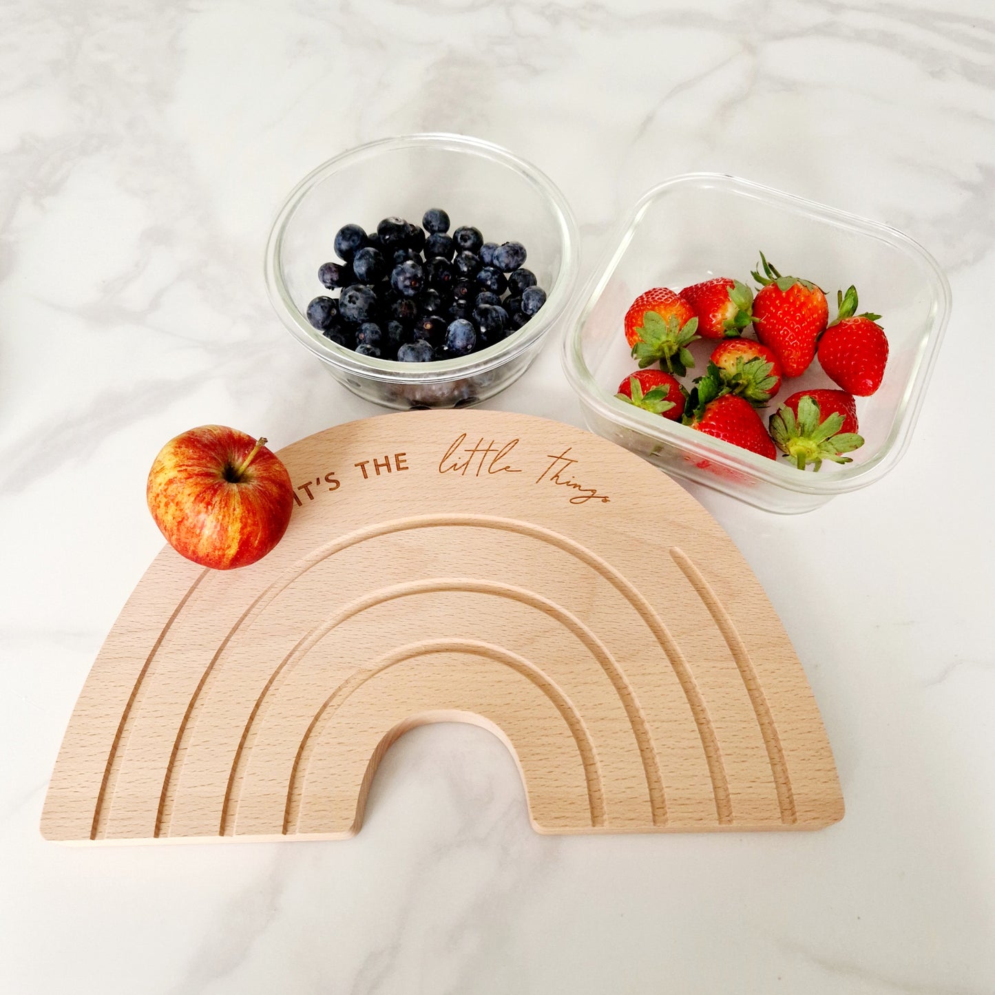 Rainbow-shaped breakfast board made from glued beech wood with Laser engraving
