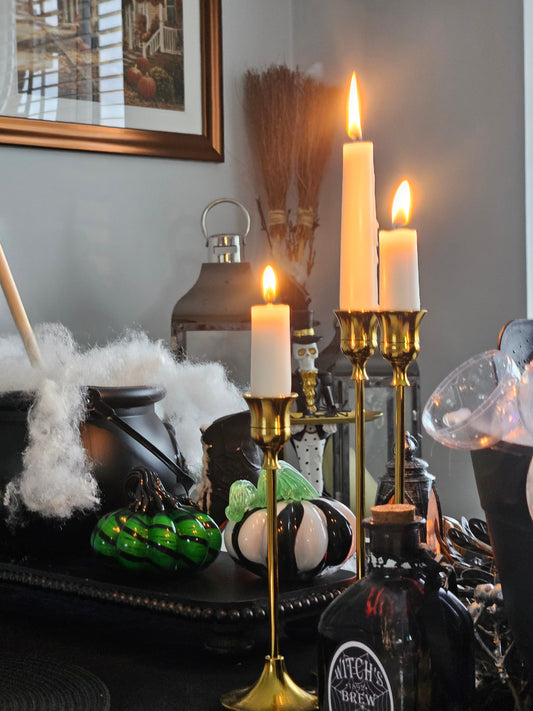 Fun Halloween Dining Table Styling: Turn Your Table into a Magical Feast 🎃