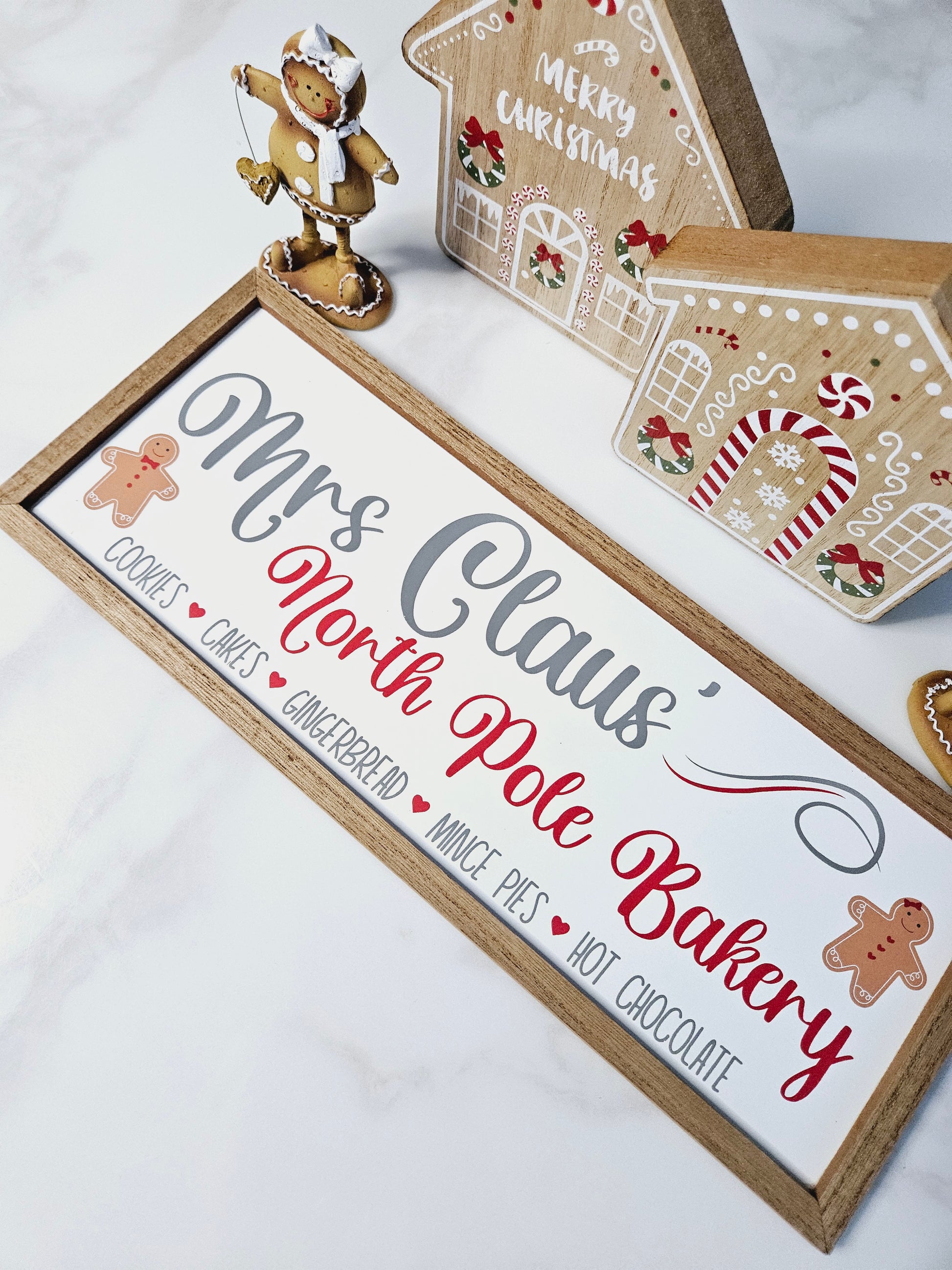 Mrs Claus Bakery Plaque North Pole Gingerbread Men