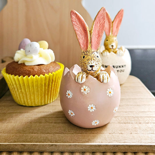 Peeping Bunny Daisy ornament in a cracked egg