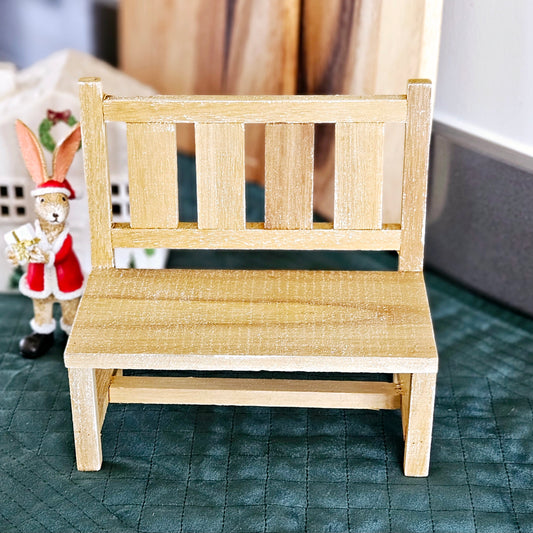 decorative wooden bench with glitter 