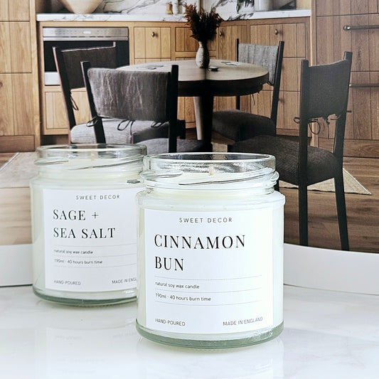 Cinnamon bun scented candle in a glass jar 190ml with label weed decor 40 hirs burn time made in England