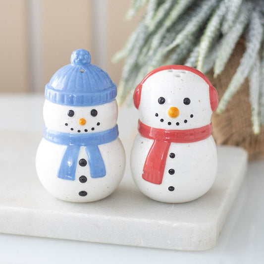 Winter snowmen ceramic salt and pepper shakers for Christmas dining table and festive kitchen décor