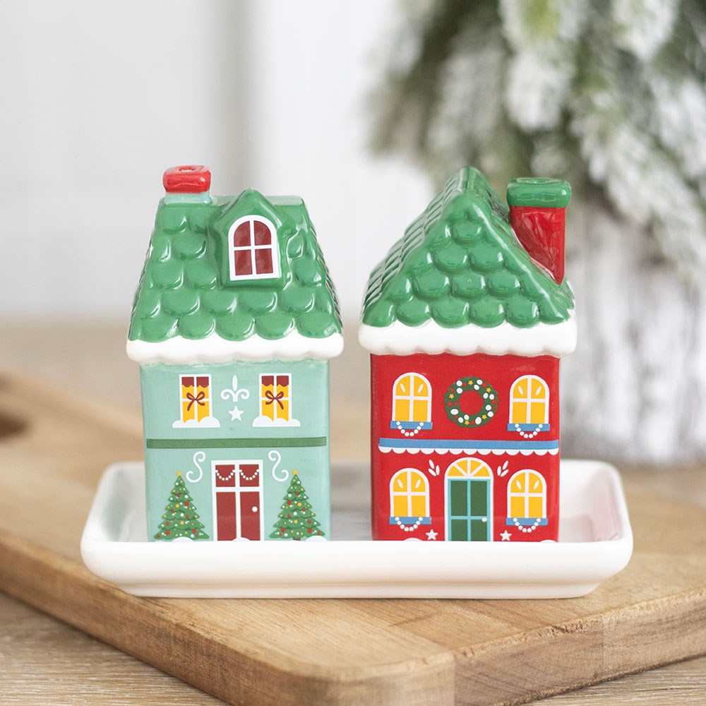 Christmas house ceramic salt and pepper shakers for festive table décor and Christmas dining