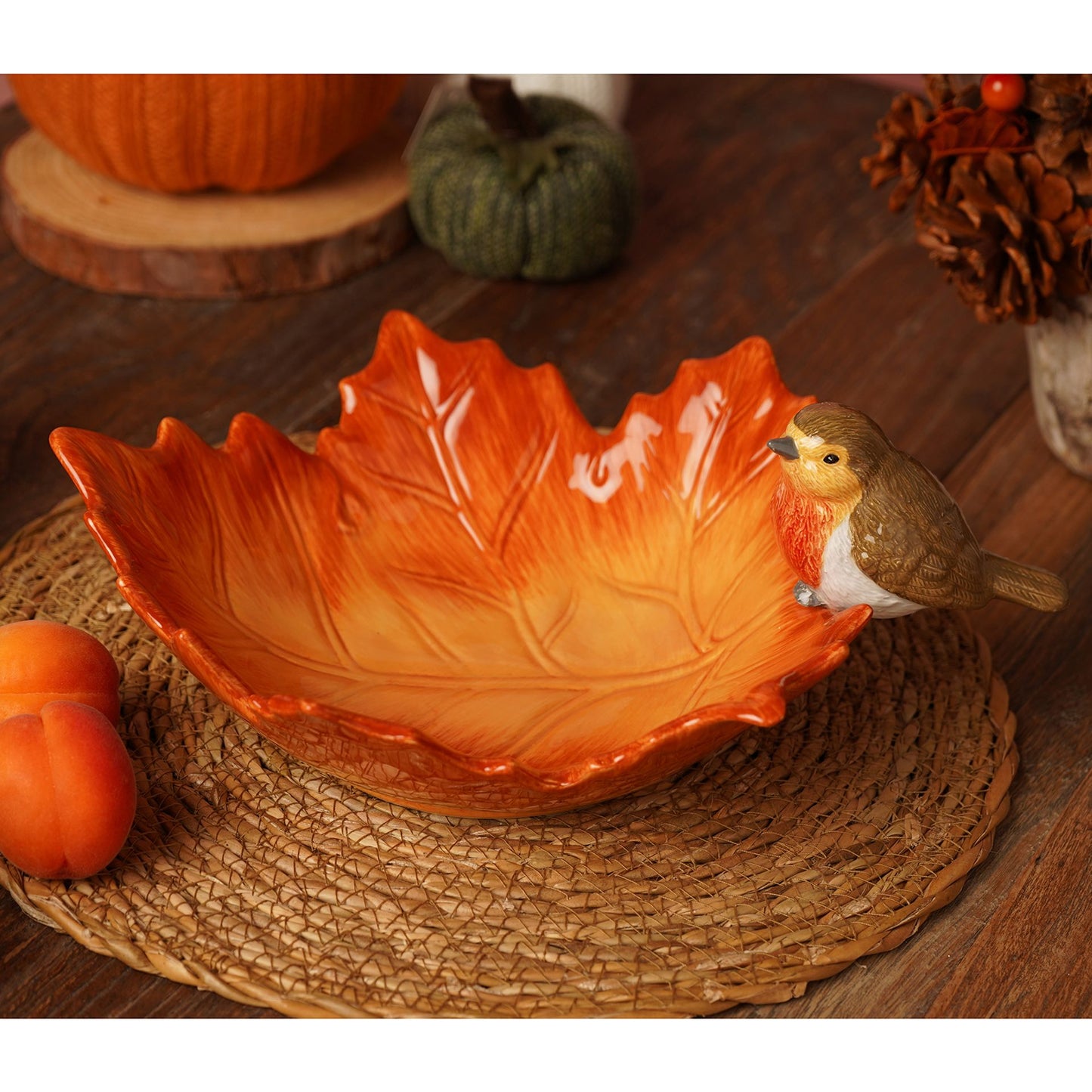 Serving Bowl Robin On A Leaf