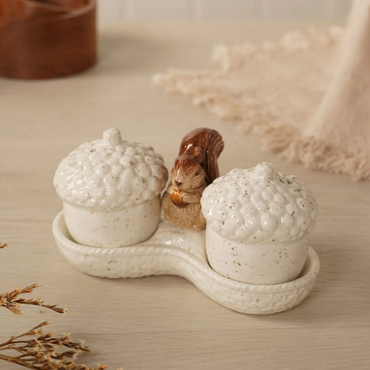 Country Living squirrel salt and pepper set with acorn shakers
