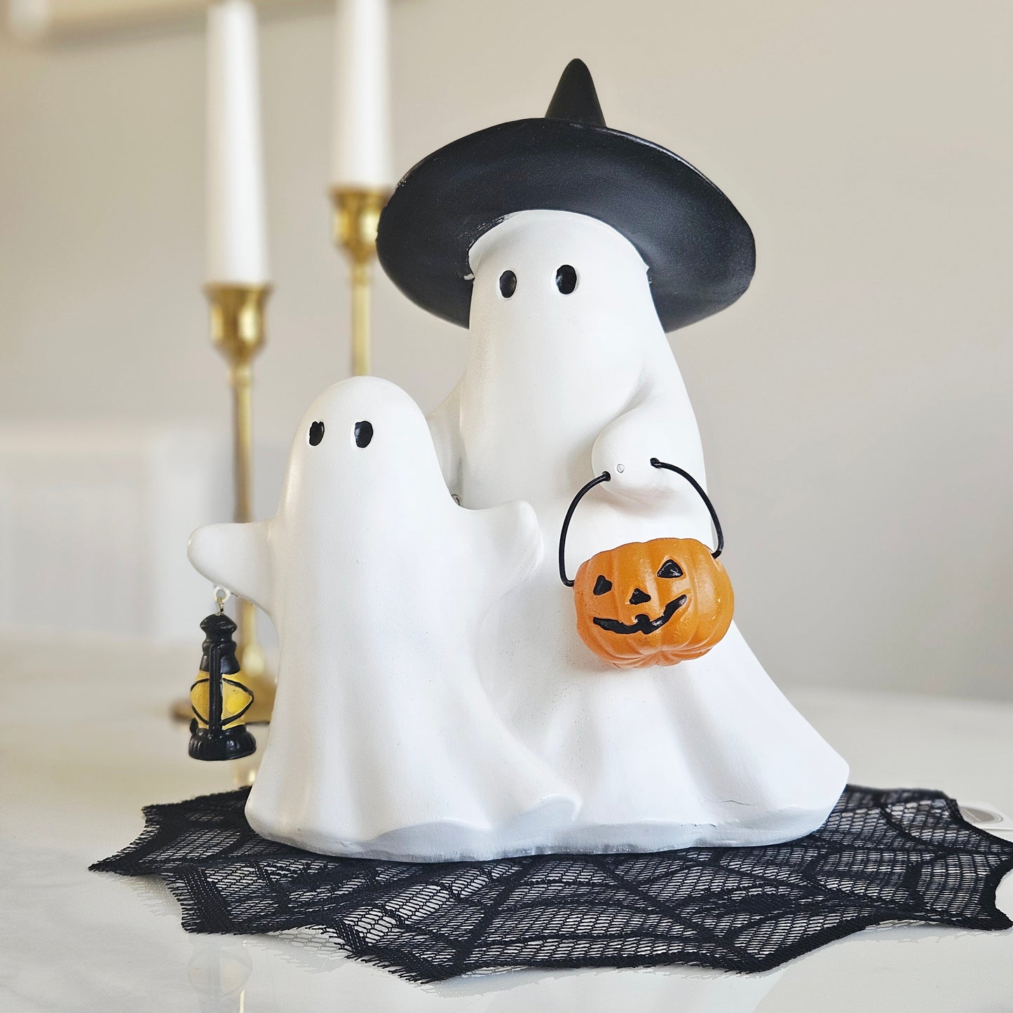 Resin Ghosts with Light Up Lantern | Halloween LED Ghost Decoration
