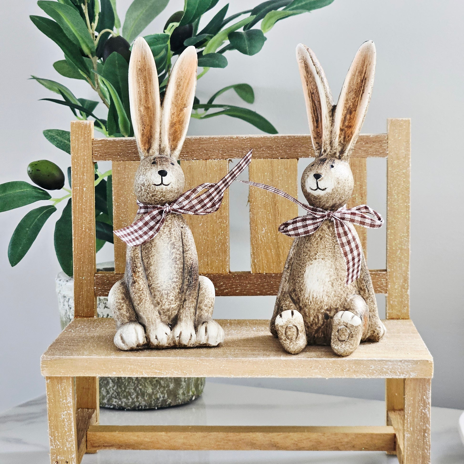 Natural Sitting Rabbits – Sweet Decor