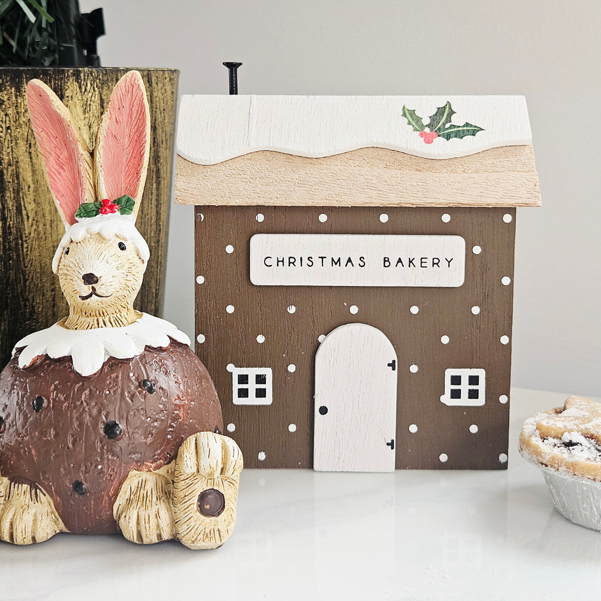 Christmas Bakery Wooden House 12cm - Festive Christmas Decor
