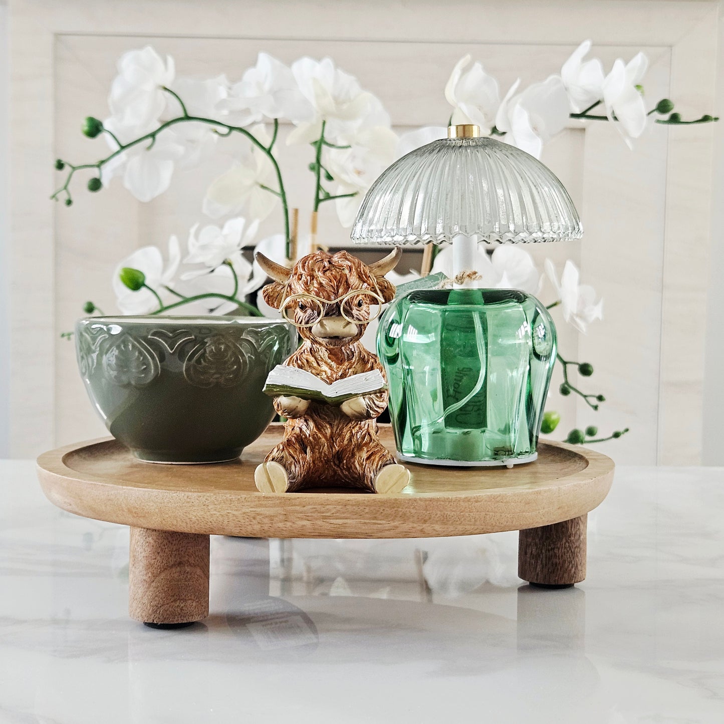Round Wooden Stying Tray With Feet