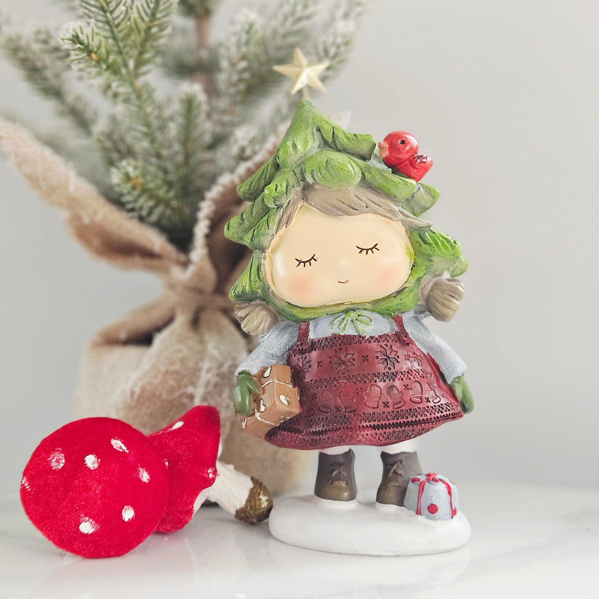 Woodland Noel Standing Resin Christmas Girl with Tree Hat & Gift