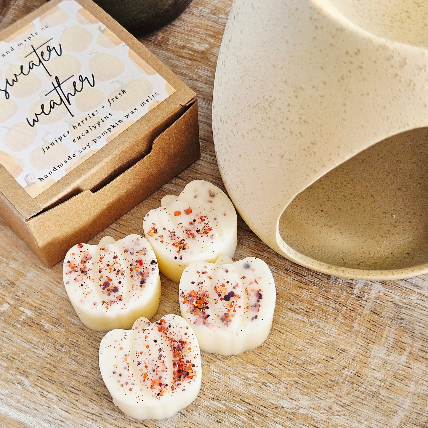 Sweater Weather Pumpkin Patch soy wax melts handmade with natural soy wax, cosy autumn home fragrance for Halloween and fall décor.
