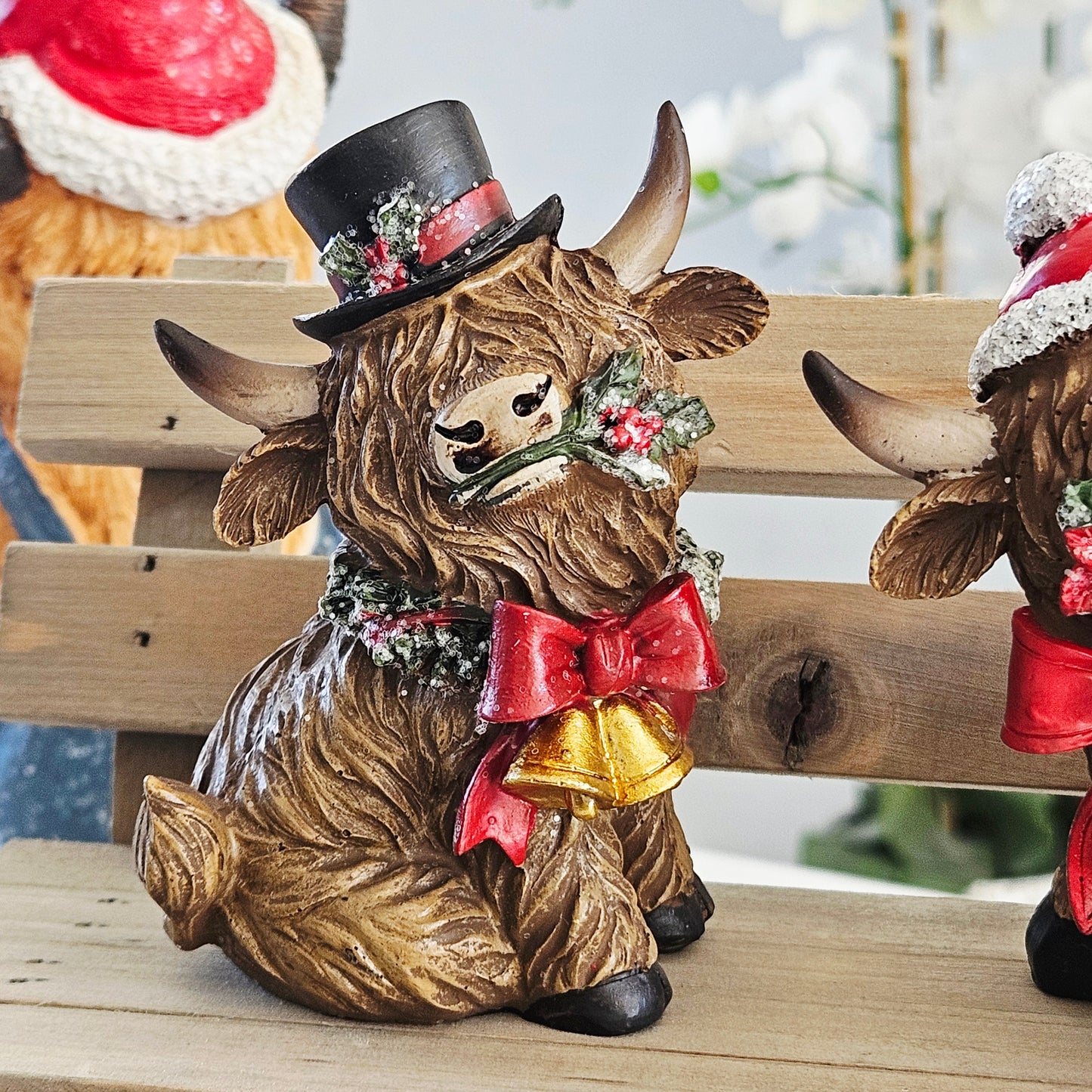 Christmas Resin Highland Cow