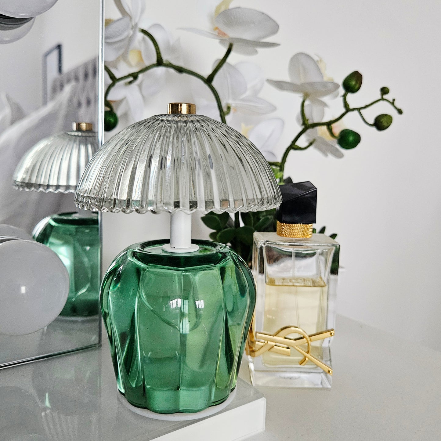 Vintage Ridged Glass LED Table Lamp - Green