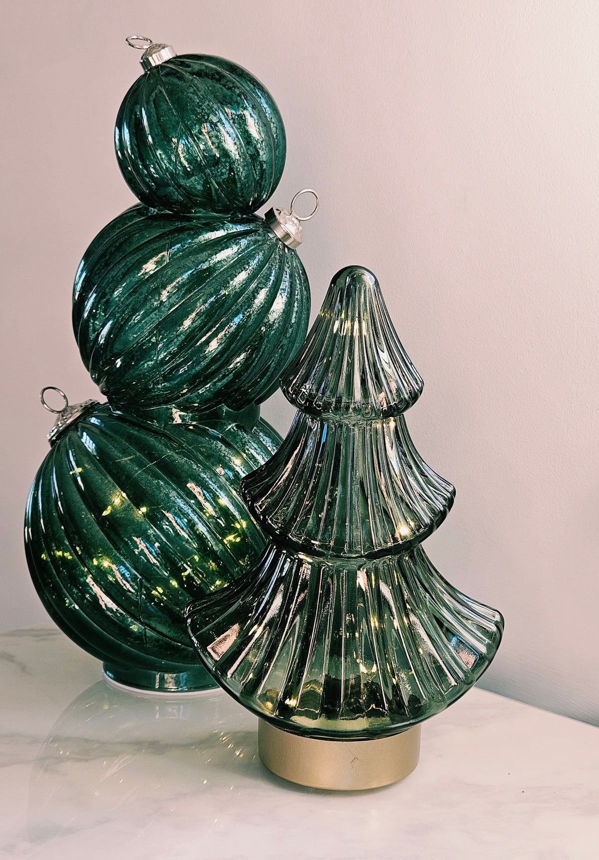 Green Glass Christmas Tree LED Lamp – Festive Table Decoration