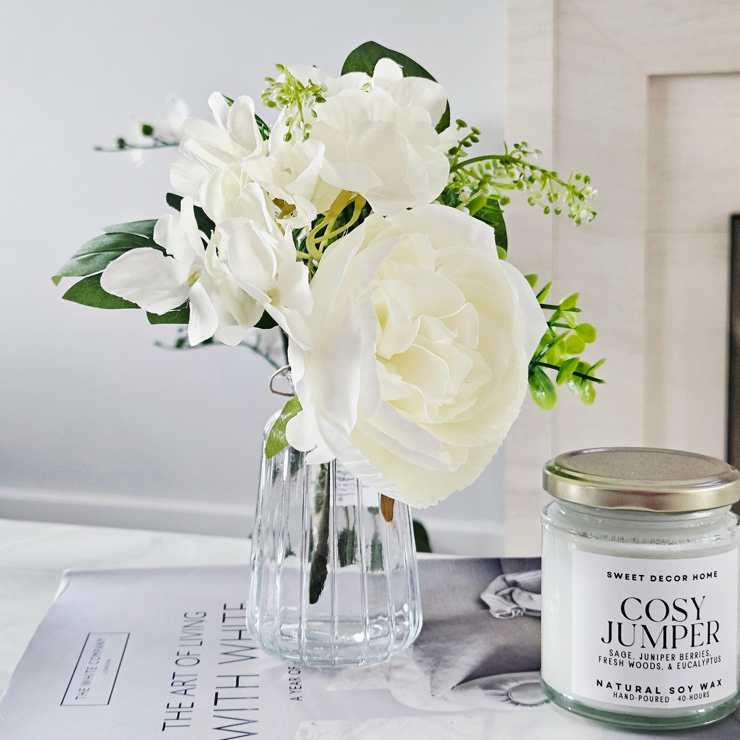 White Roses in Glass Vase 25cm