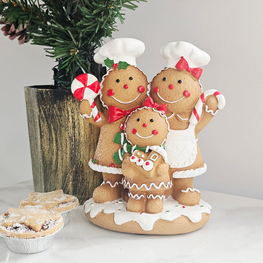 Gingerbread family Christmas figurine with parents and child