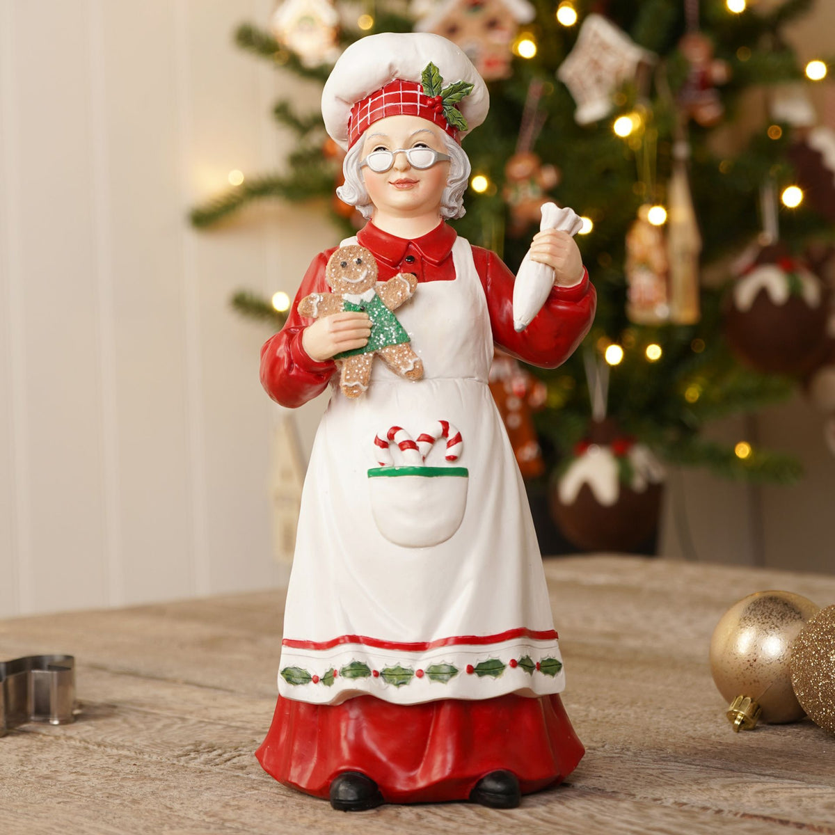Mrs Claus chef Christmas decoration Gingerbread Lane

