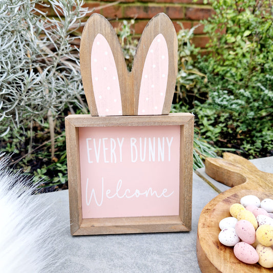 pink bunny easel plaque with featured welcome wording